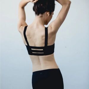 Montiel Women's Sienna Sports Bra in Black, S